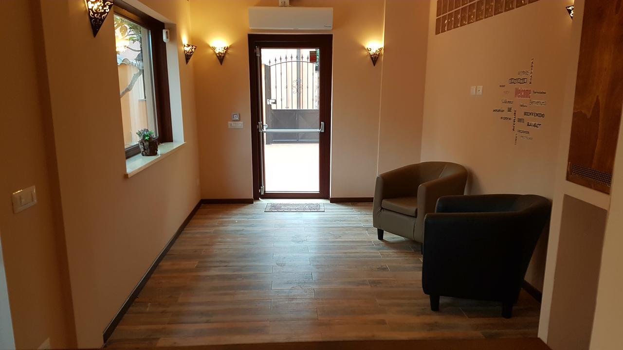 Sleep'N Go Hotel Fiumicino Bagian luar foto