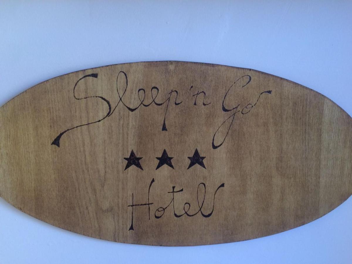 Sleep'N Go Hotel Fiumicino Bagian luar foto